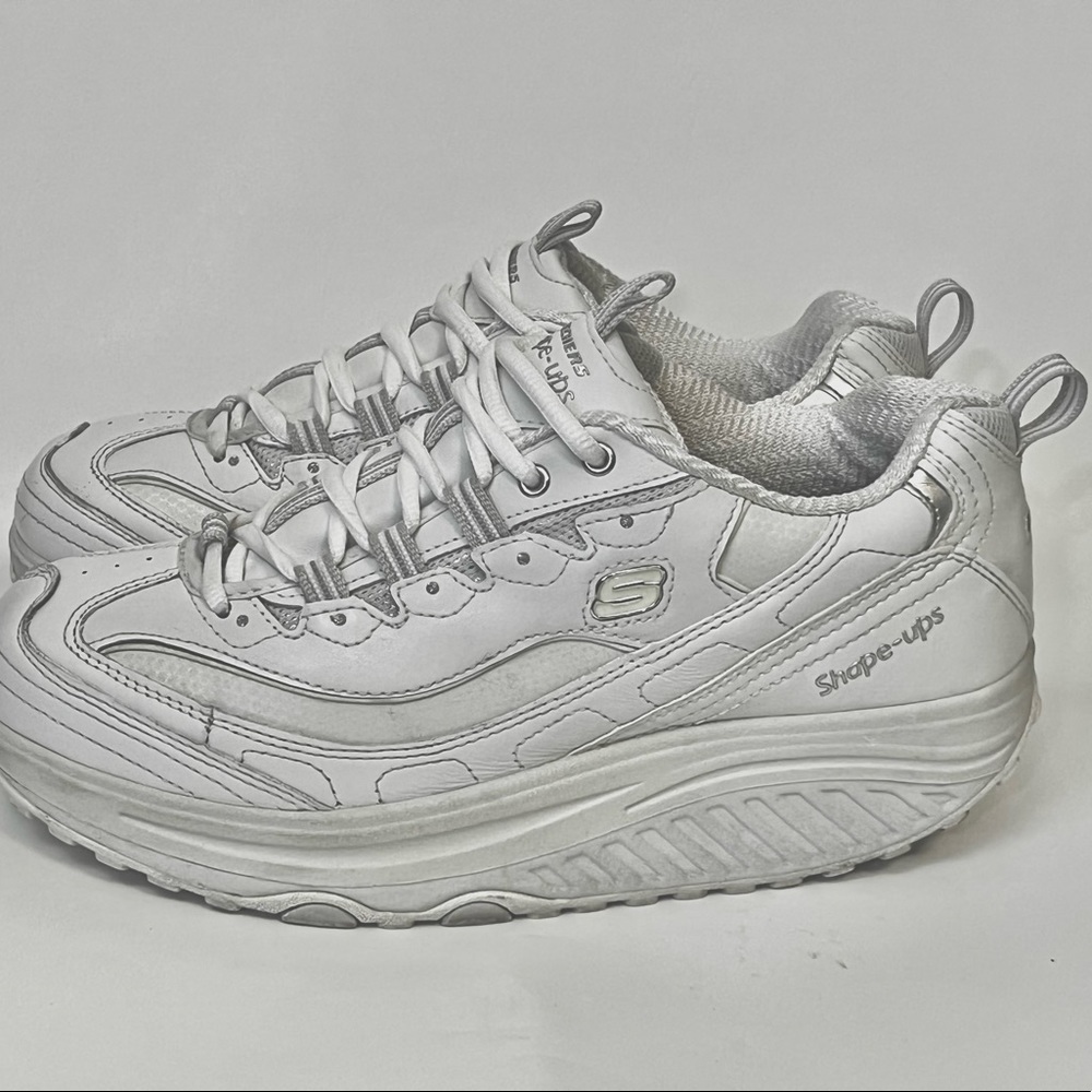 Vintage Skechers Shape Ups Sneakers. Wms size 8.5